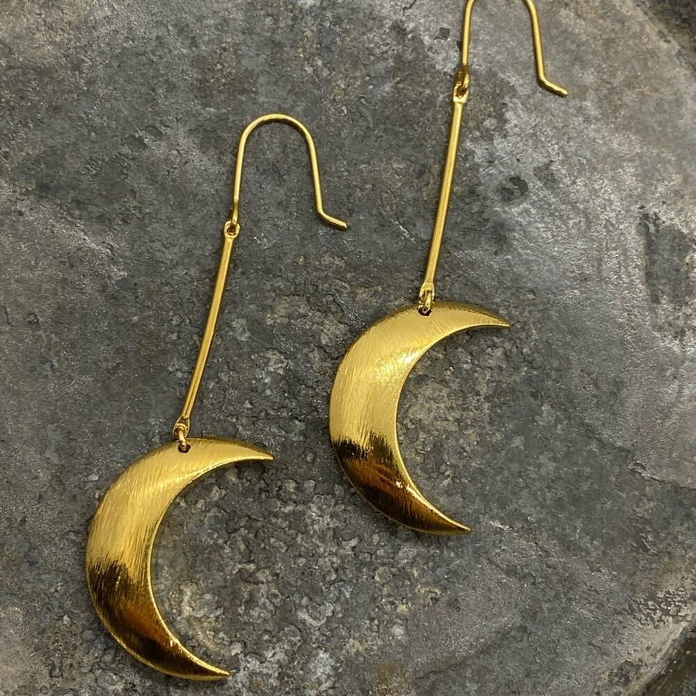 NEW Simple Nights Crescent Moon Dangle Earrings - Picture 3 of 9